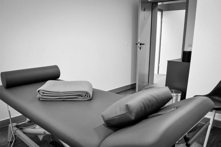 Kinesitherapie Effect Robin Schuhmann Wasserbillig Praxisraum 768x512
